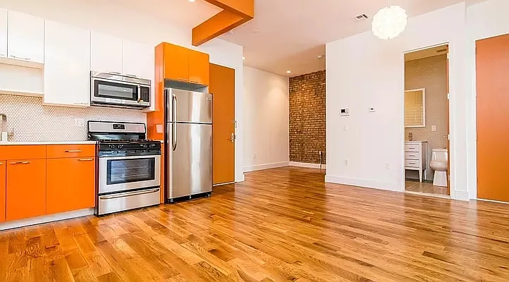 Rented by Sunshine Management Group, LLC | media 3