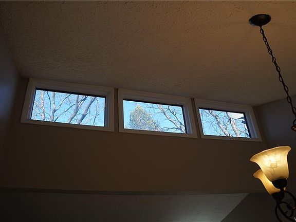 3rd image of 58 Curtisdale Ln