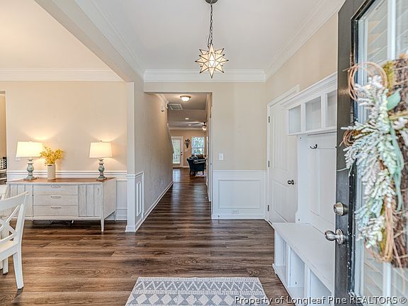 3rd image of 209 Tower View Ln