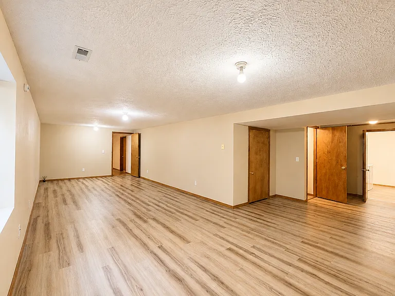 3919 S Dearborn St — Photo 16