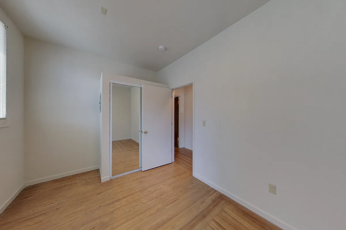 Floor plan 2 Bedrooms, 1 Bathroom