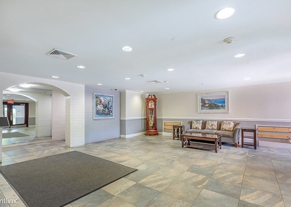 115 West Squantum St. #906 Quincy (North Quincy) Unit Phot
