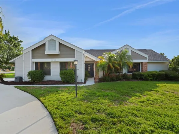 101 Green Heron Ct, Daytona Beach, FL 32119