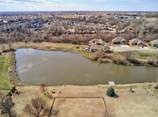 829 Golden Pond Dr, Yukon, OK 73099