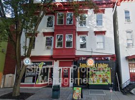 38-40 E Washington St