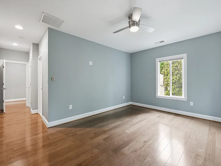 8474 Ararat Ct — Photo 11