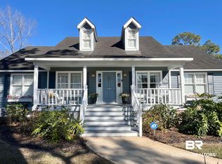520 Wedgewood Dr, Gulf Shores, AL 36542