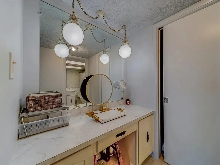 17920 Gulf Blvd #1606 — Photo 43