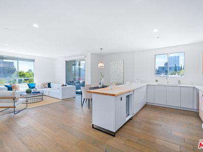 11764 Idaho Ave Unit 301, Los Angeles, CA, 90025