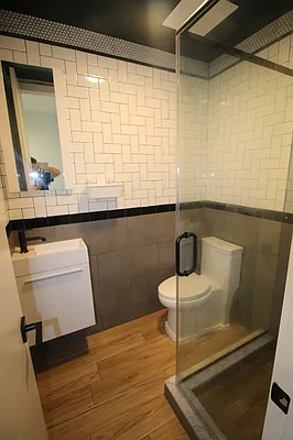 Rented by Delmark Realty LLC | media 31