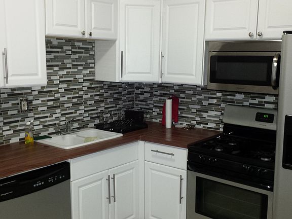 4th image of 4141 W Adams St #1