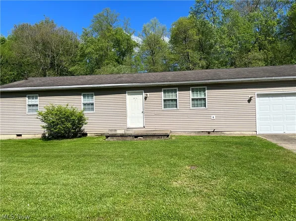 1571 E Poplar St, Davisville, WV 26142