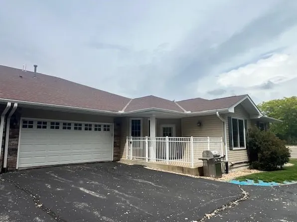 2201 7th St NW APT A, Austin, MN 55912