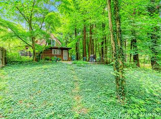 2376 Lakeshore Dr, Fennville, MI 49408