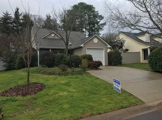 105 Magnolia Ln, Pendleton, SC 29670