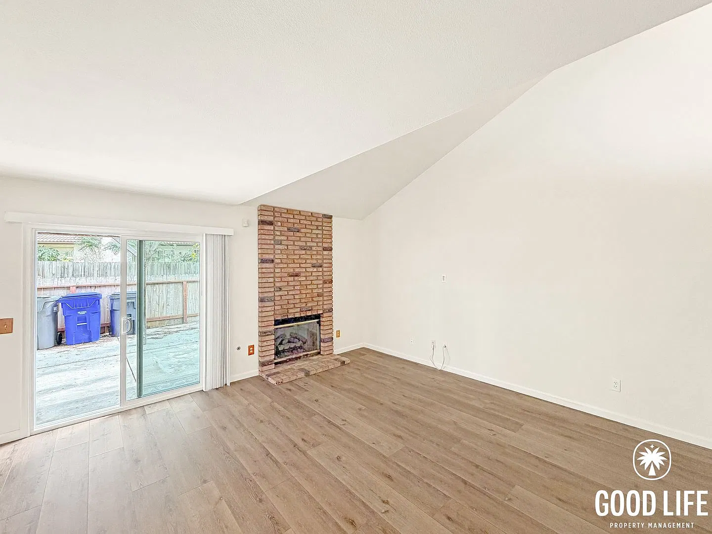SD: Welcoming 2BD/2.5BA Townhome in Oceanside Near the Beach w/ Private Yard & 2-Car Garage! — Photo 3