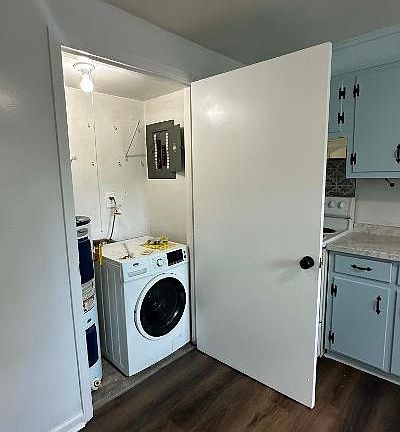 5th image of 2126 Carvin St NE #5