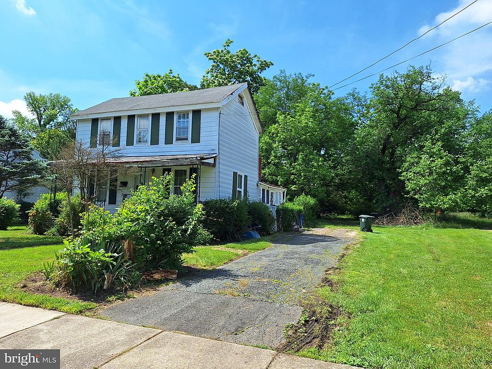 2nd image of 5118 Navahoe St