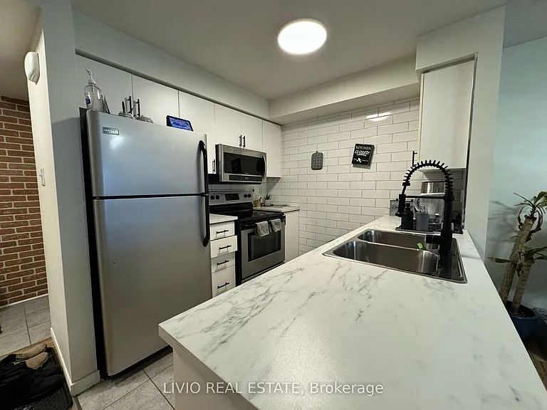 33 Petra Way #1 — Photo 6