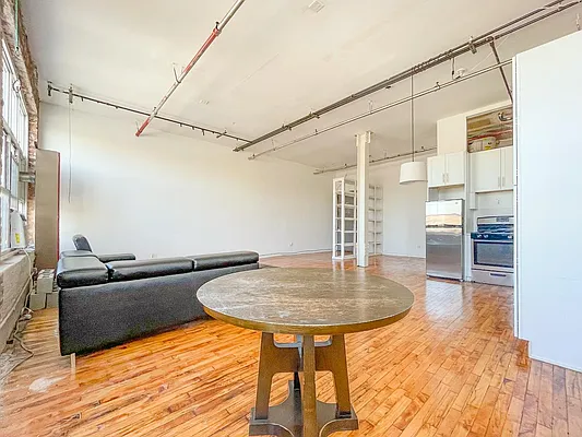 Rented by MySpaceNYC | media 1