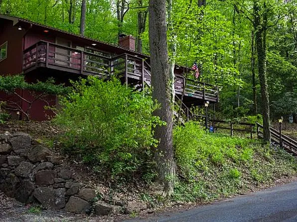 402 Lancaster Ave #L-0435, Mount Gretna, PA 17064