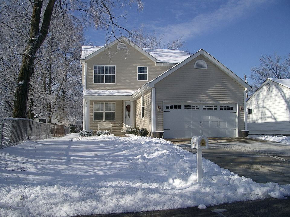 1st image of 845 Windemere Ave