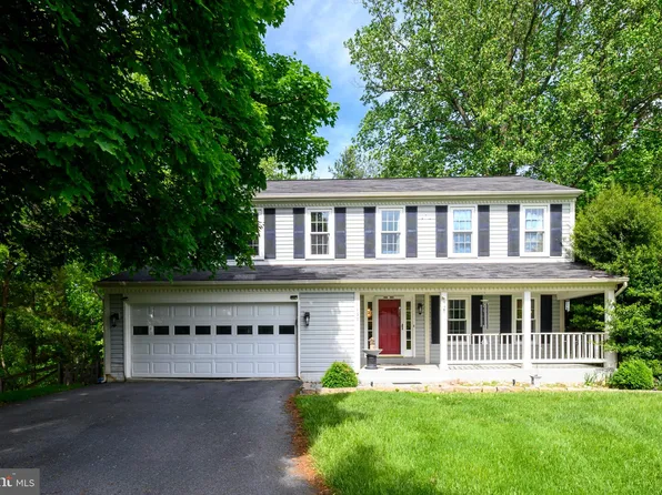 9155 Victoria Dr, Ellicott City, MD 21042