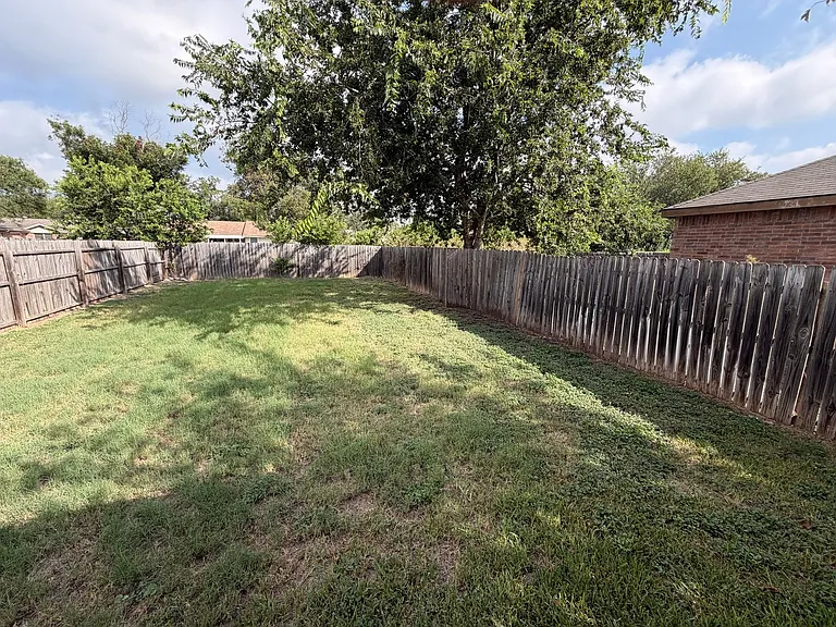 239B Rosalie Dr — Photo 18