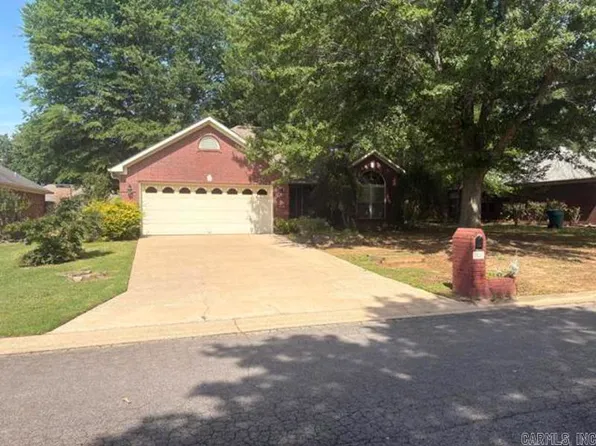2125 Sprucewood Dr, Conway, AR 72032