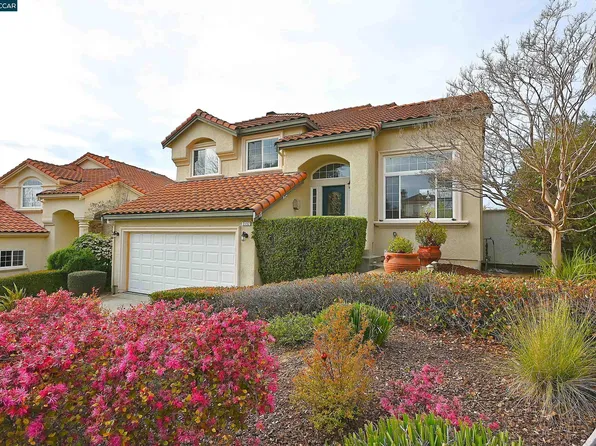 2152 Bluerock Cir, Concord, CA 94521