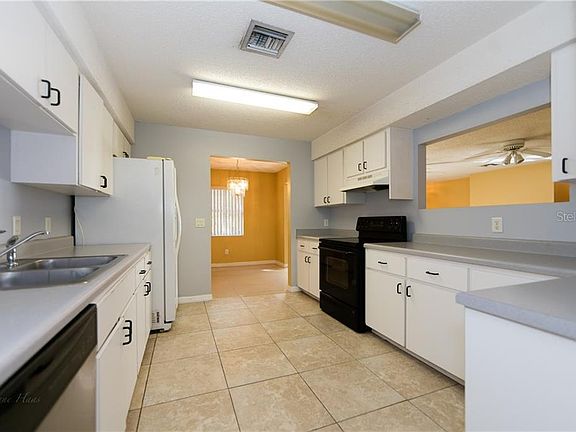 2nd image of 5025 E Lake Mary Blvd