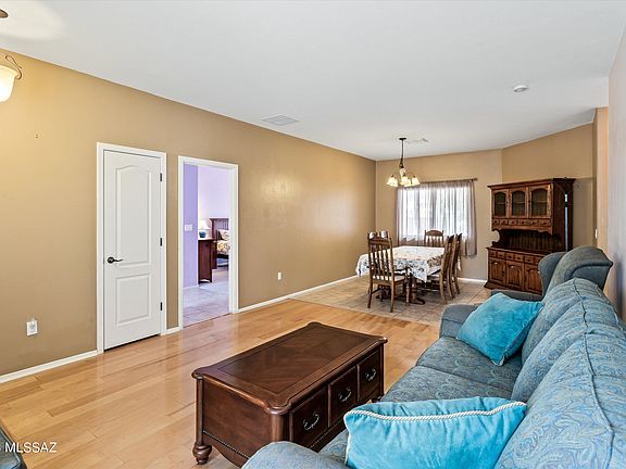 5th image of 8003 N Higgins Feather Dr
