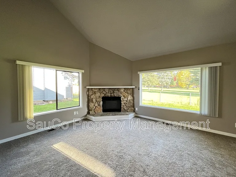 20635 NW Lapine Way — Photo 3