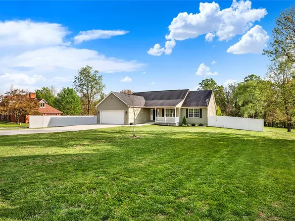 667 Old Frame Rd, Smithfield, PA 15478