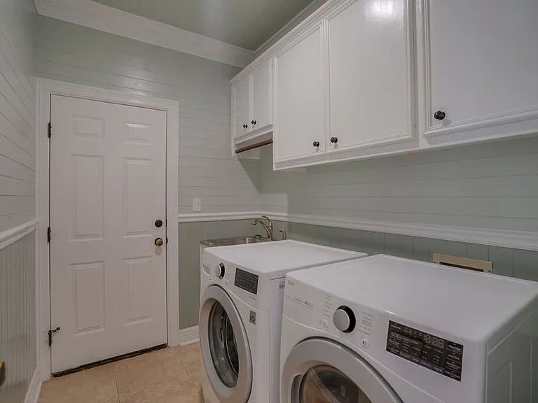 10200 Treasure Island Dr — Photo 19