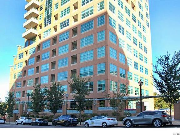2nd image of 8025 Maryland Ave Unit 6D