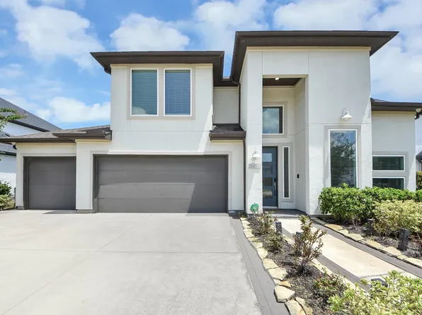 15618 Porcupine Ln, Cypress, TX 77433