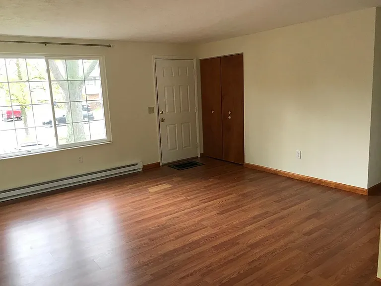 Living Room (Laminate floors through home)