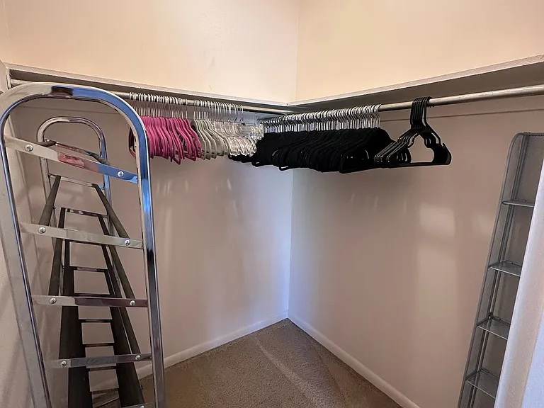 4000 Gypsy Ln #725 — Photo 8