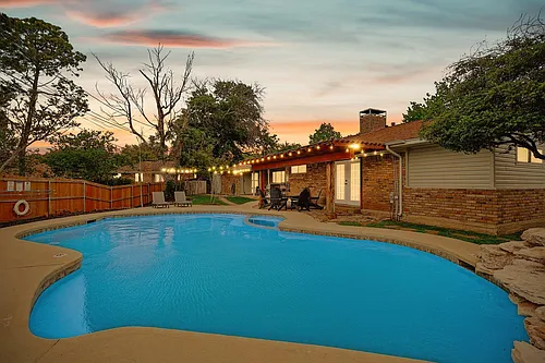 1208 Mayleaf Dr Photo 1