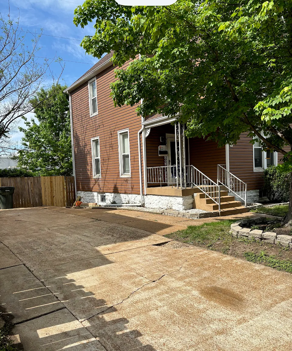4 bed, 1750 sqft, $2,375 — Photo 4