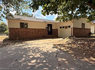 1520 Dechard St, Van Buren, AR 72956