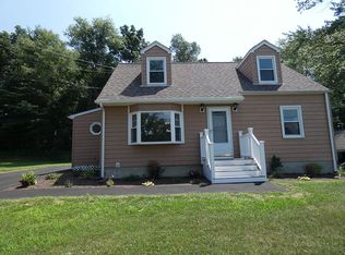50 Waverly Ter, Shelton, CT 06484