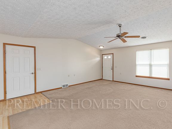 5th image of 92 Meadow Wood Dr #B