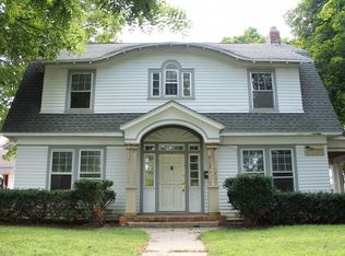 913 W Main St, Whitewater, WI 53190