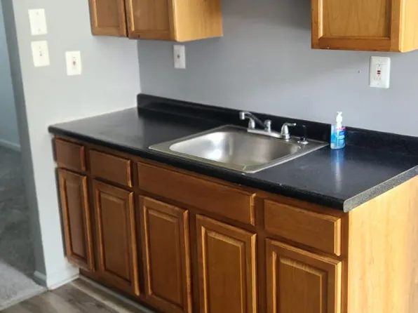 137-143 Cannon Rd, East Hartford, CT 06108