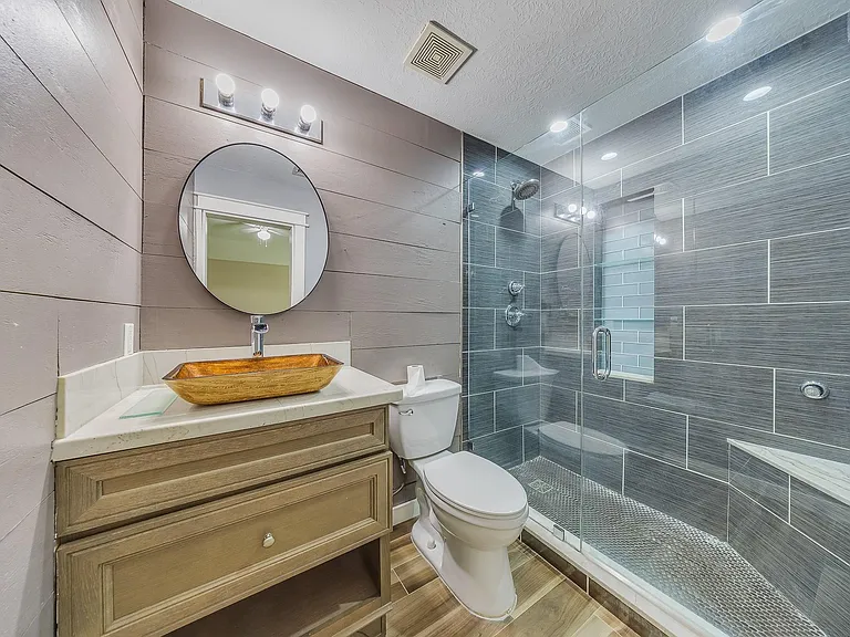 2515 Cypress Island Dr — Photo 22