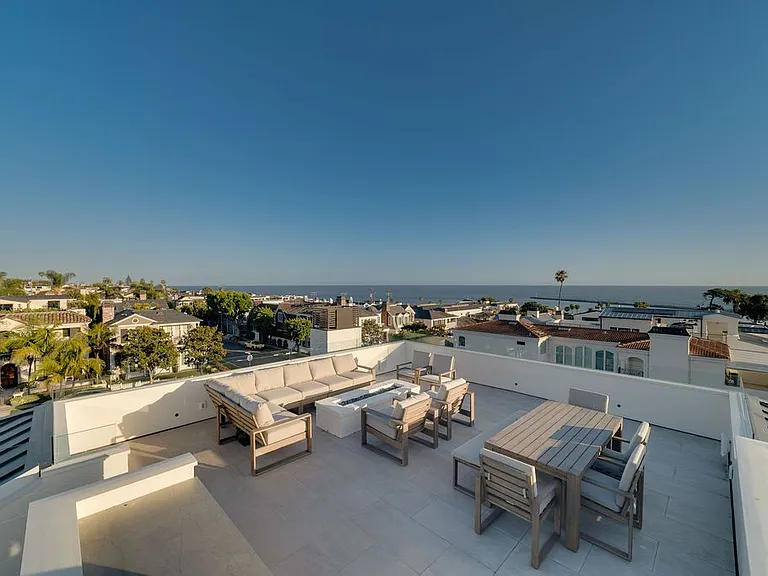 2820 Bayview Dr — Photo 39