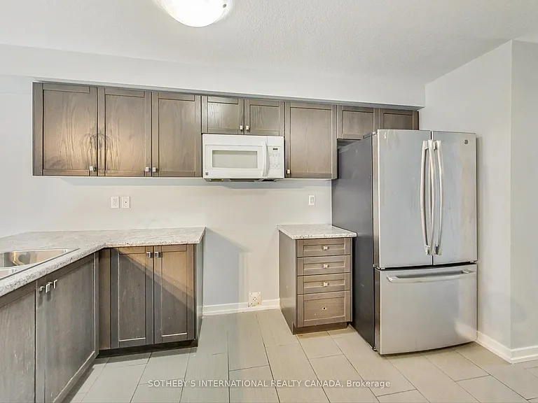 131 Pagebrook Cres — Photo 6