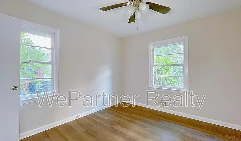 2744 Fairlane Dr SE — Photo 6